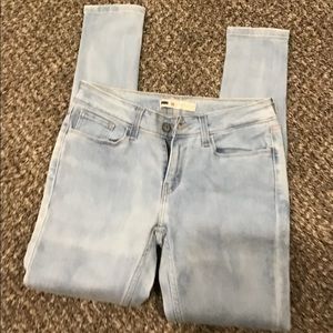 Levi skinny jeans